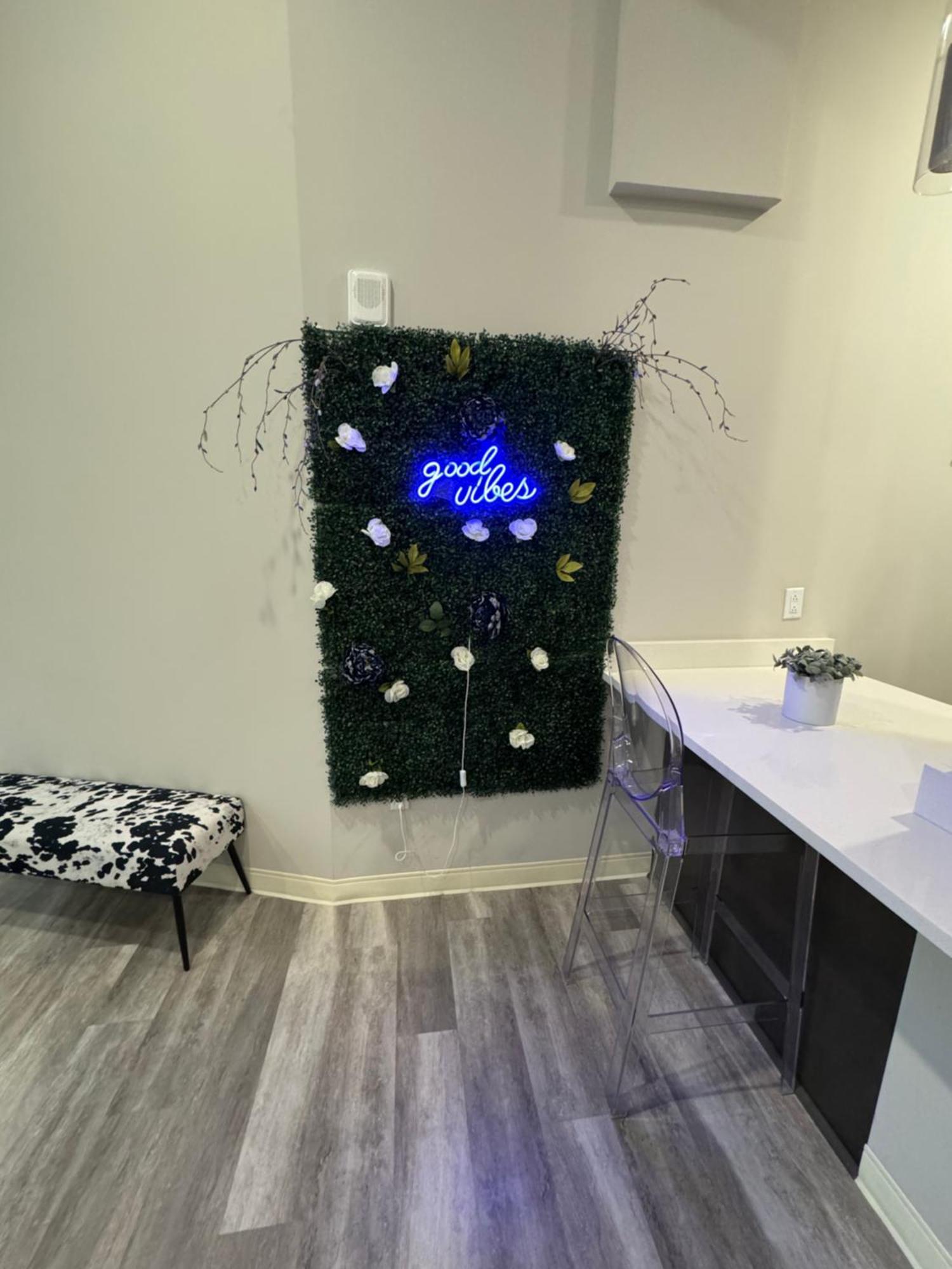 Beautiful Condo/Rooftop Patio With Free Parking Клівленд Екстер'єр фото